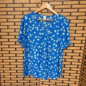 7th Ray Blue Floral Blouse Size‎ Large